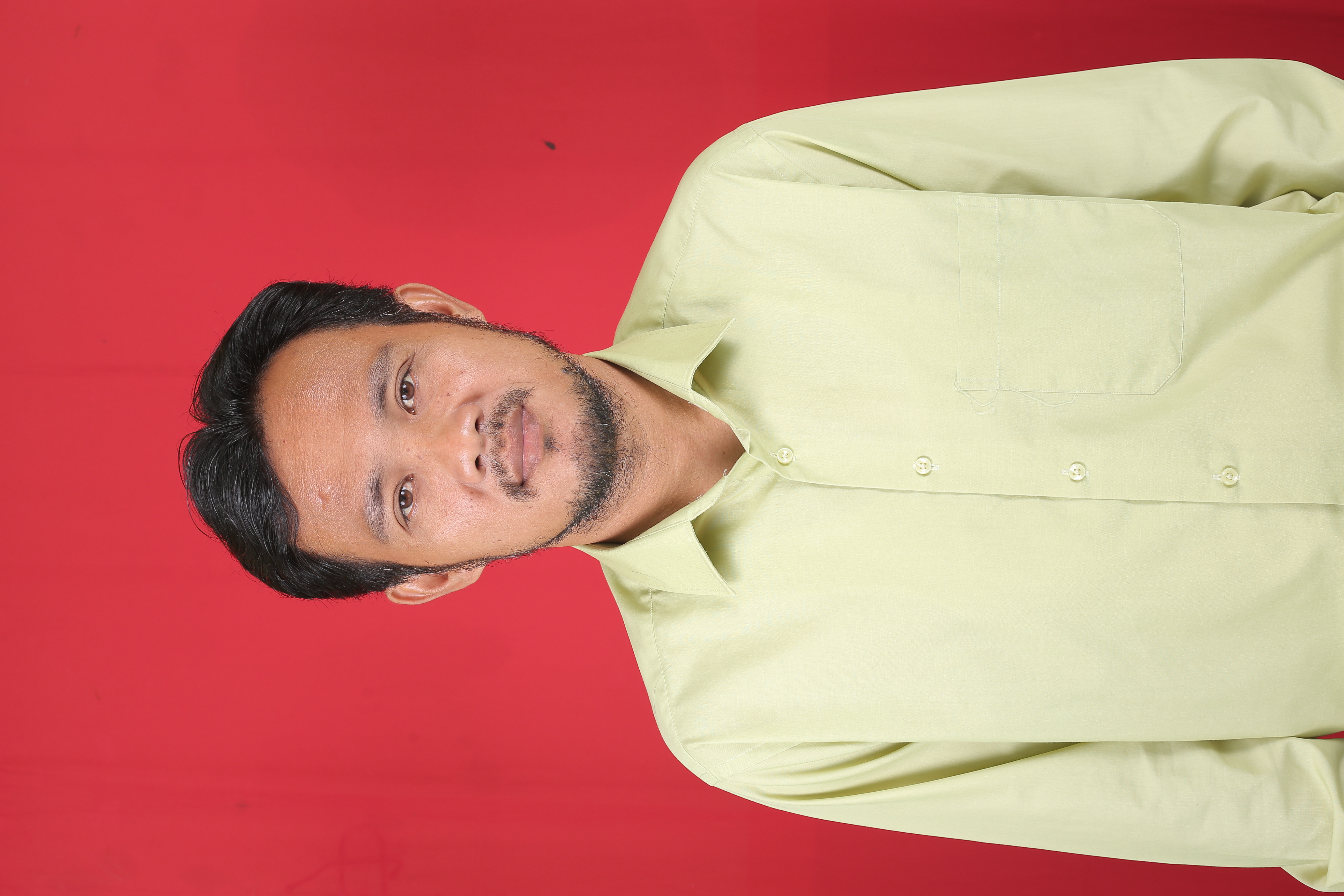 Tsauban Rowi, S.Pd